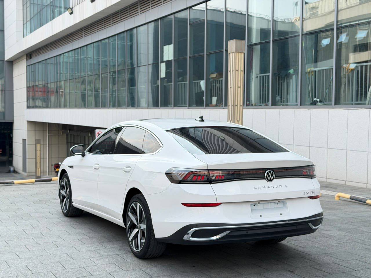 Volkswagen Lamando L
