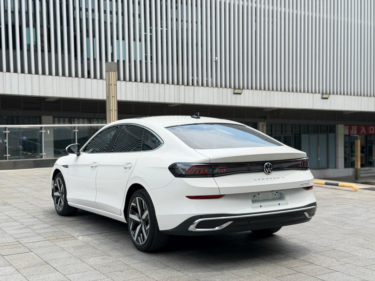 Volkswagen Lamando L