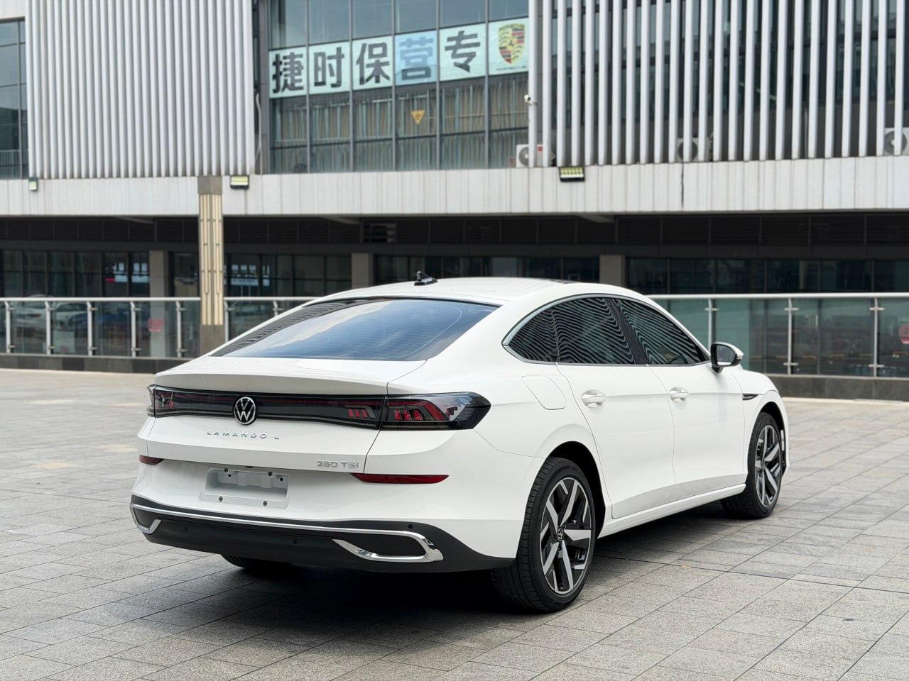 Volkswagen Lamando L