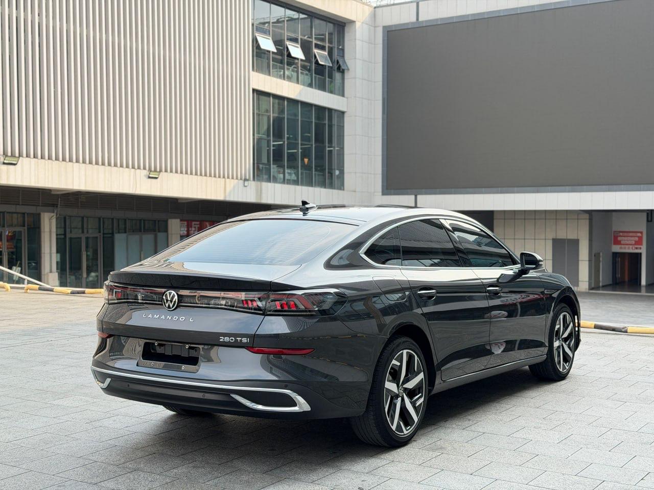 Volkswagen Lamando L