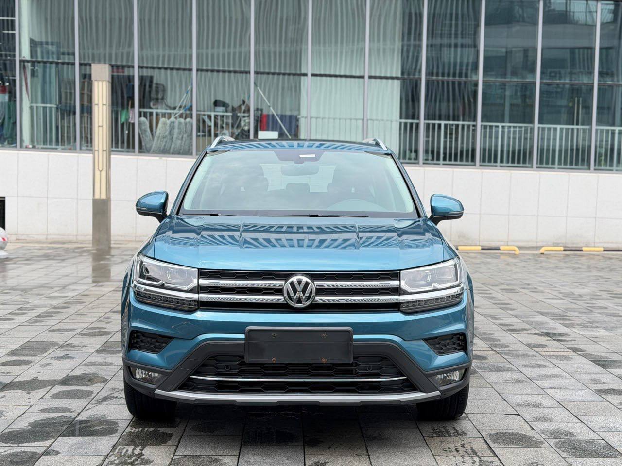 Volkswagen Tharu