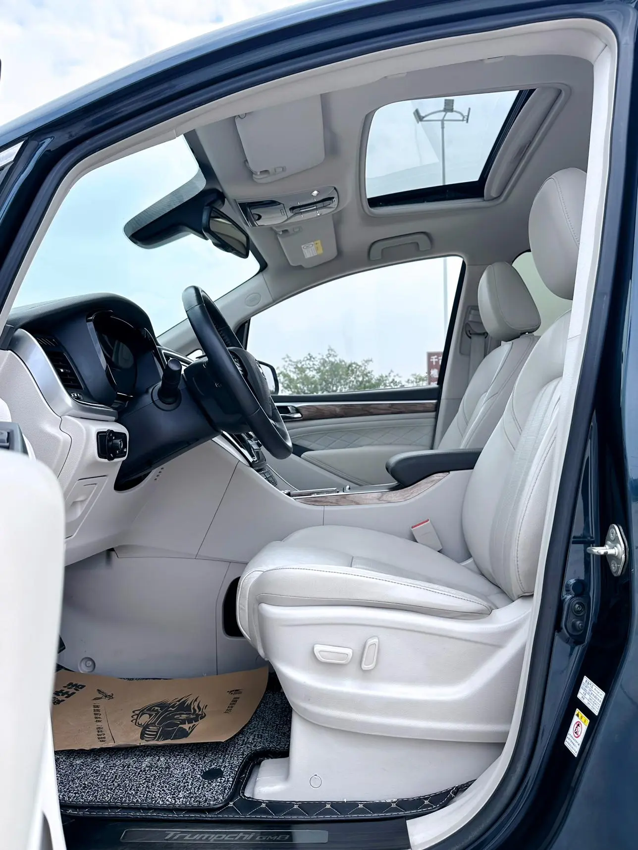 GAC Trumpchi Trumpchi M8 2018 320T Premium