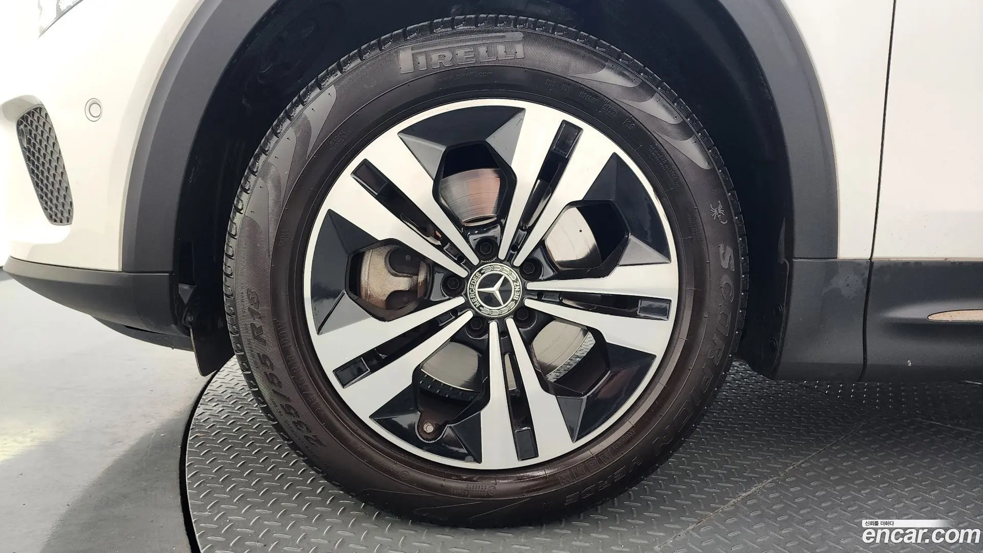 Mercedes-Benz GLB-Class GLB200 d 2021