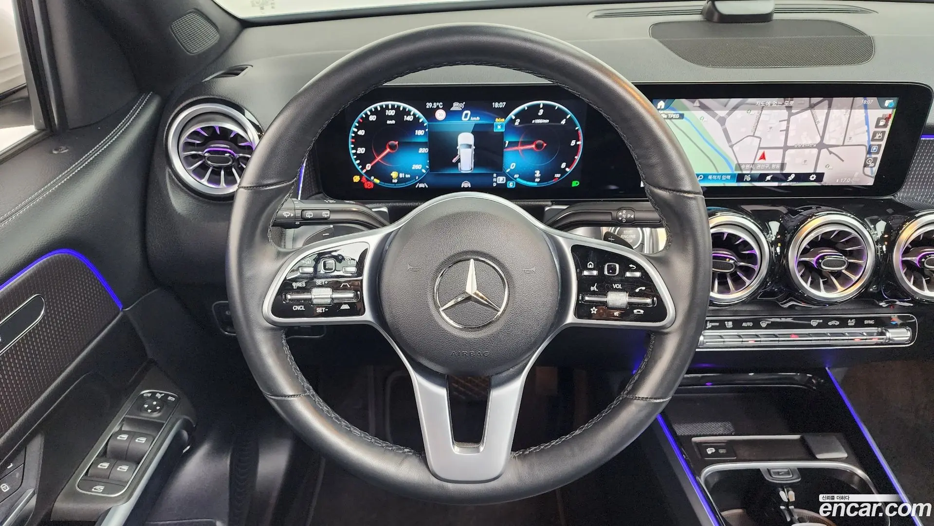 Mercedes-Benz GLB-Class GLB200 d 2021