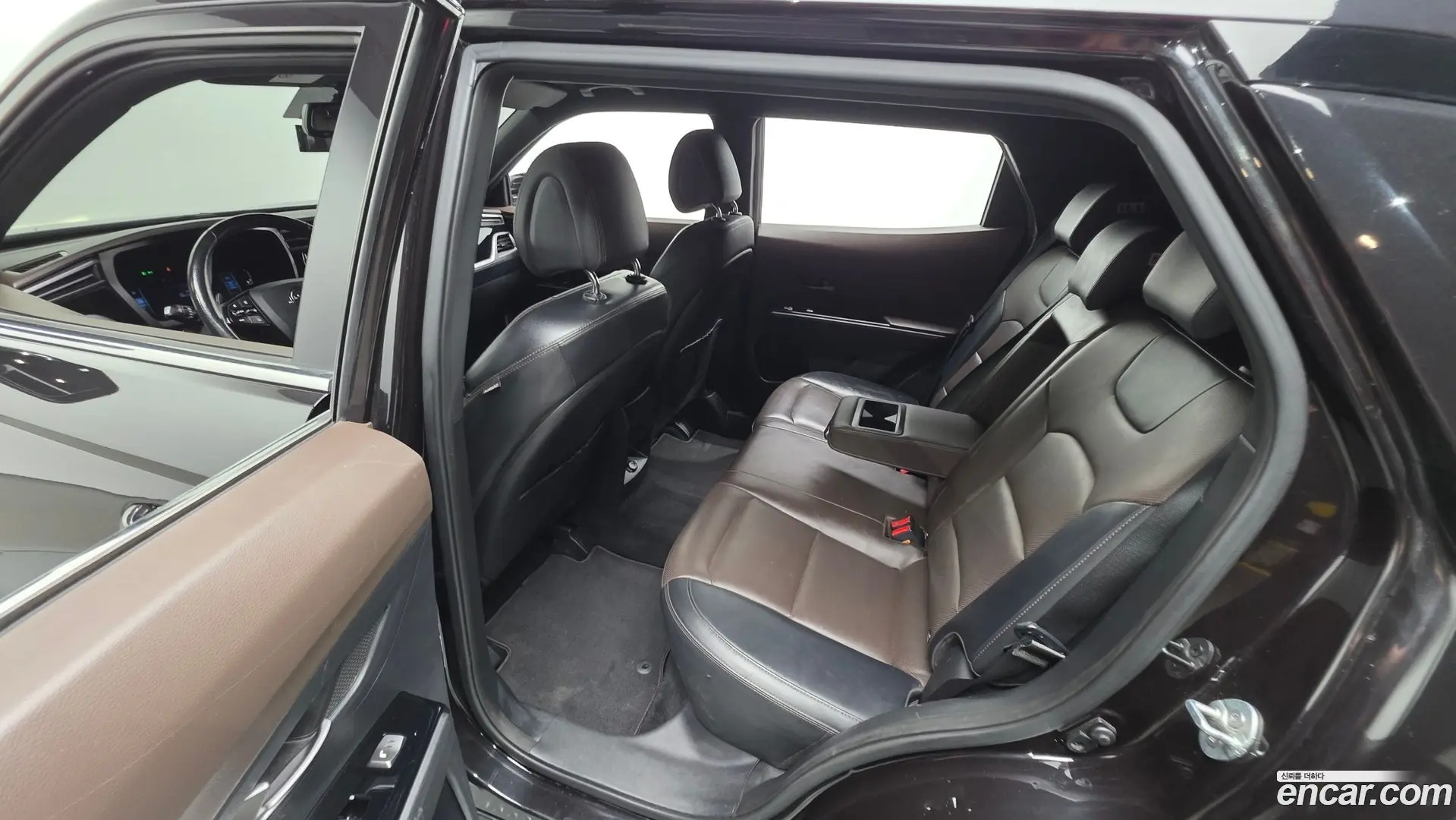 KG Mobility KORANDO Gasoline 1.5 2WD C5