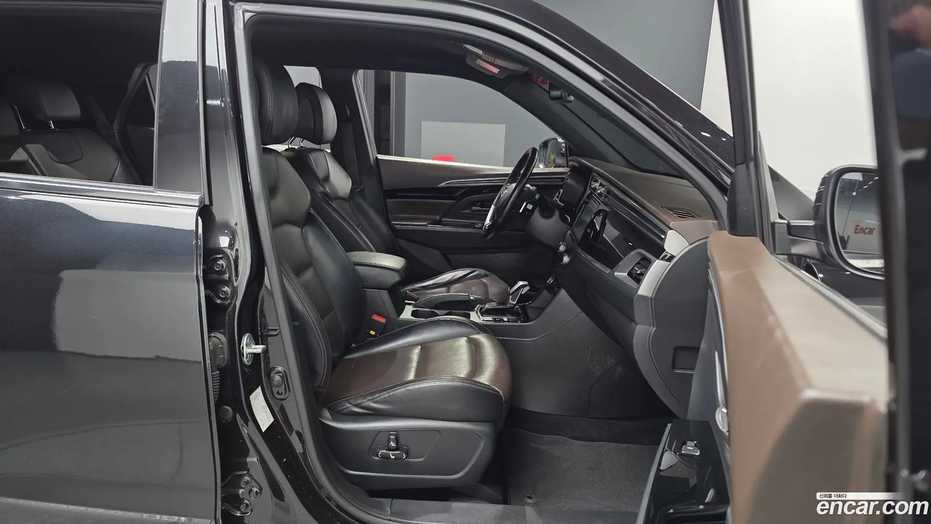 KG Mobility KORANDO Gasoline 1.5 2WD C5