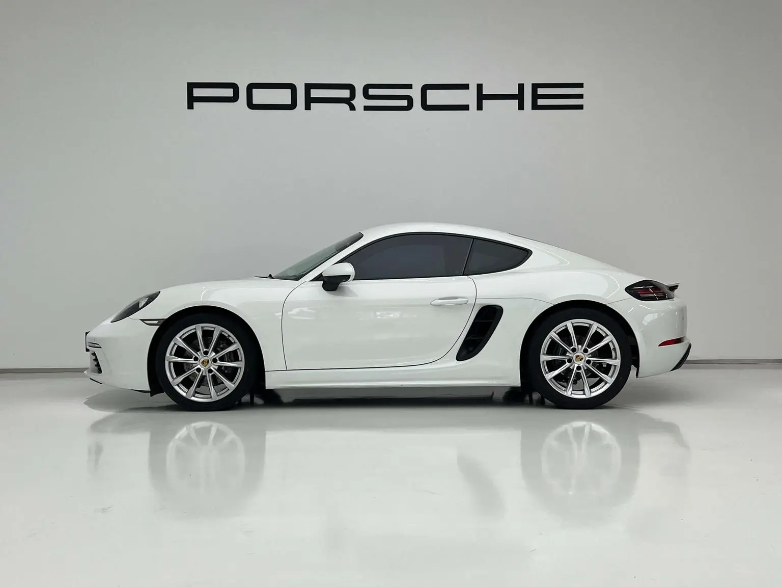Porsche 718 2020 Cayman 2.0T