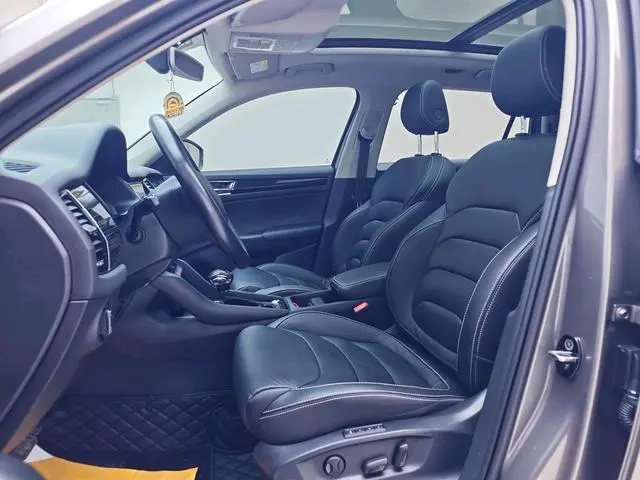 Skoda 2018 Facelift TSI330 7 seat 2WD Luxury Premium Enjoy