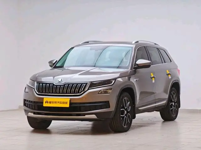 Skoda 2018 Facelift TSI330 7 seat 2WD Luxury Premium Enjoy