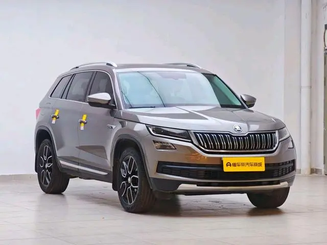 Skoda 2018 Facelift TSI330 7 seat 2WD Luxury Premium Enjoy