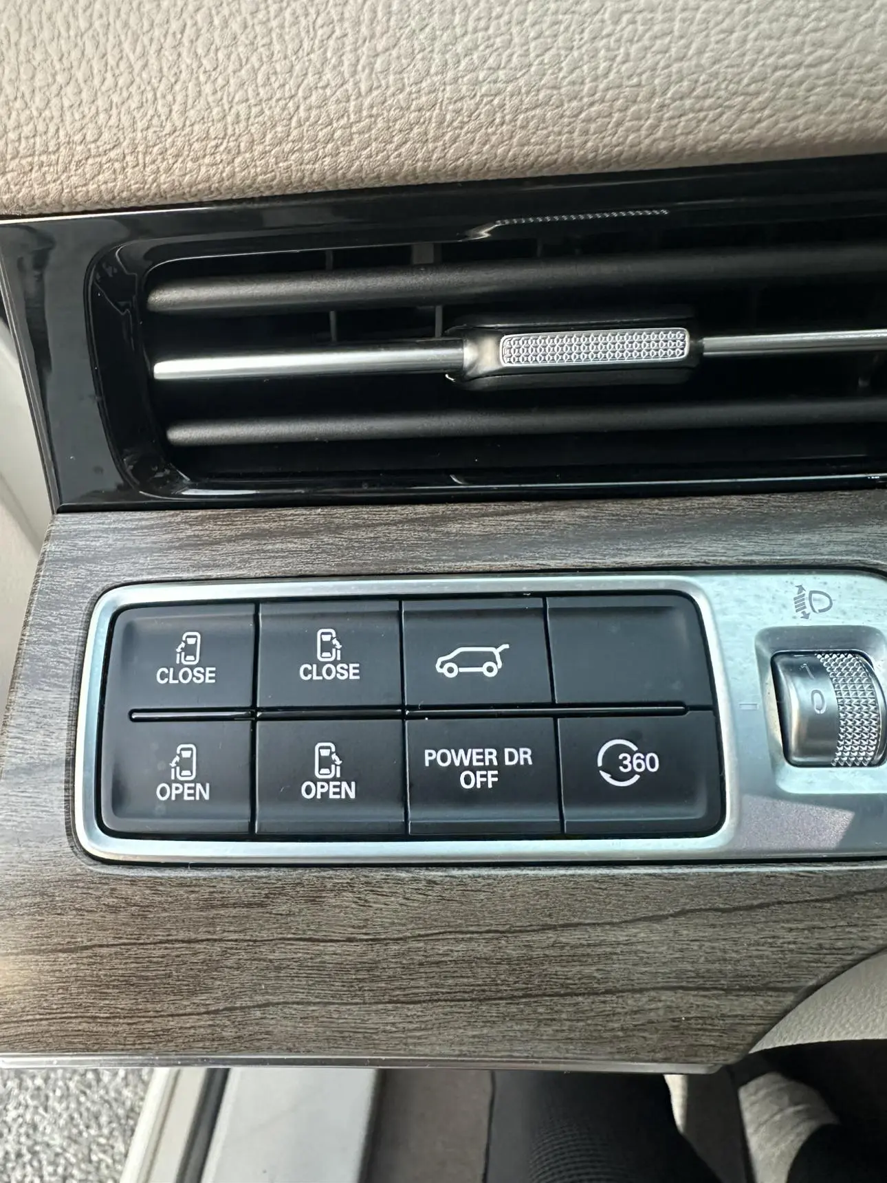 Roewe iMAX8 2023 400TGI Premium Plus