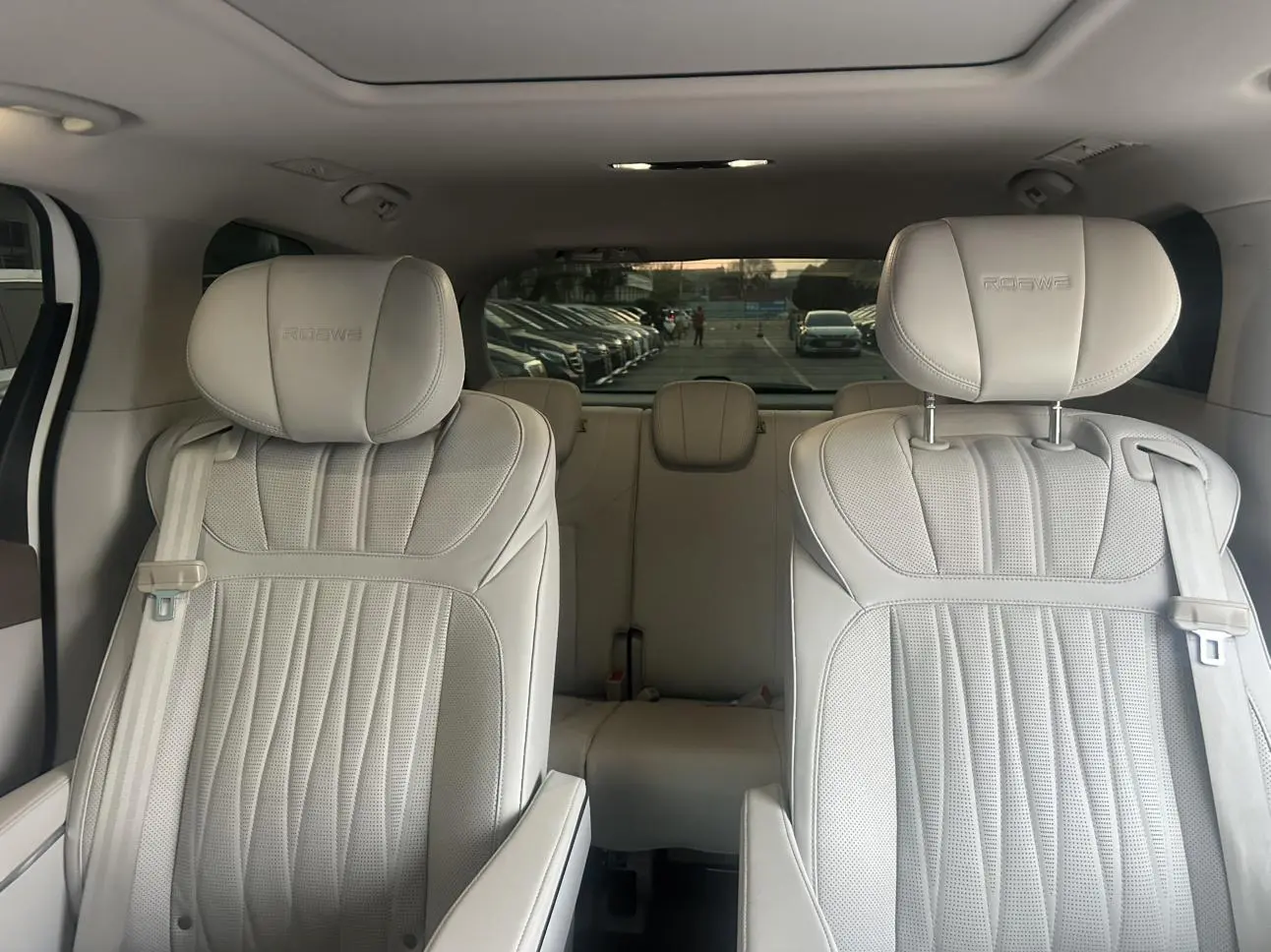 Roewe iMAX8 2023 400TGI Premium Plus