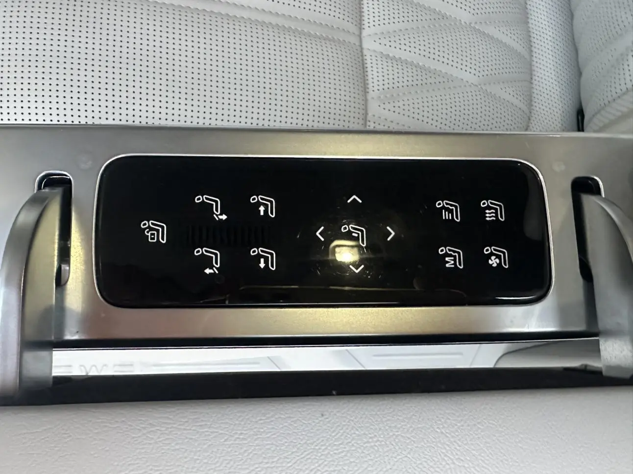 Roewe iMAX8 2023 400TGI Premium Plus