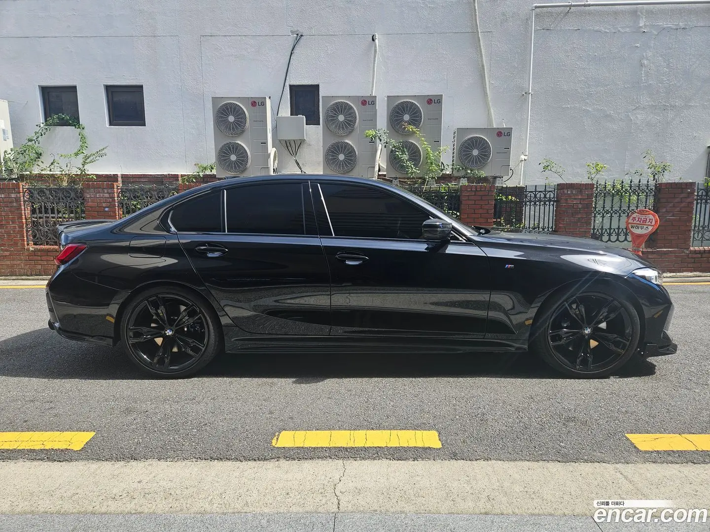 BMW 3-Series 320i M Sport 2023