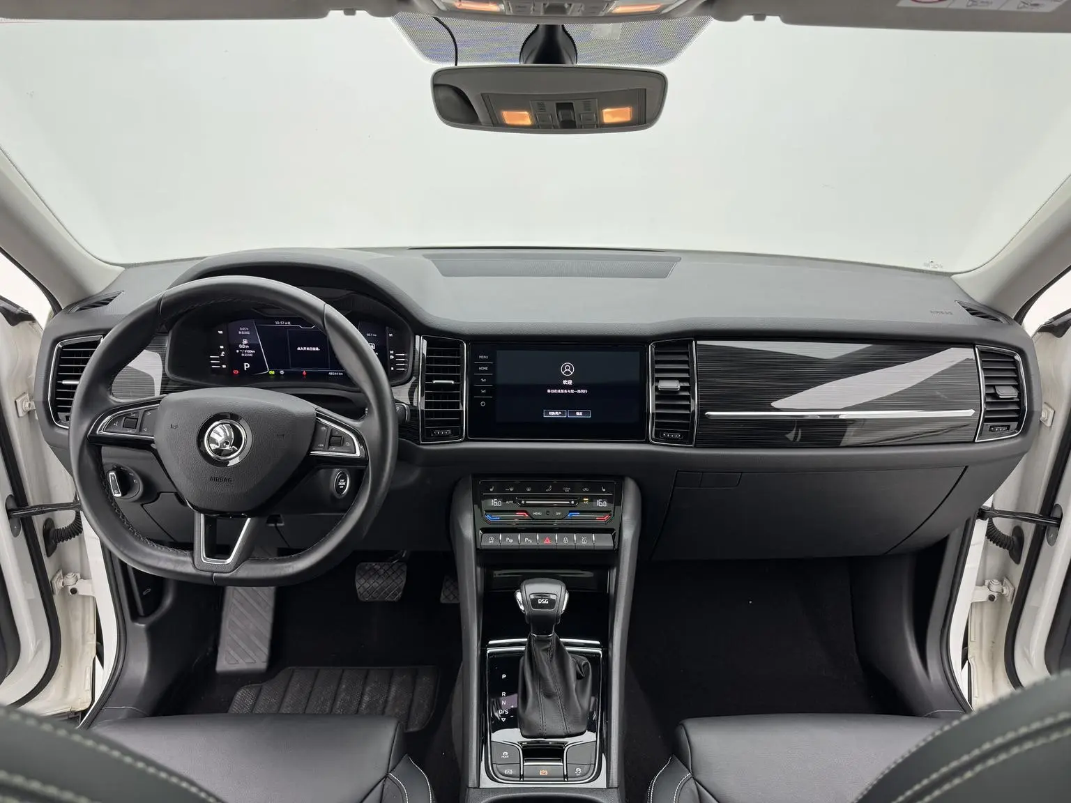 Skoda 2021 TSI330 5 seat 2WD Luxury Premium Enjoy
