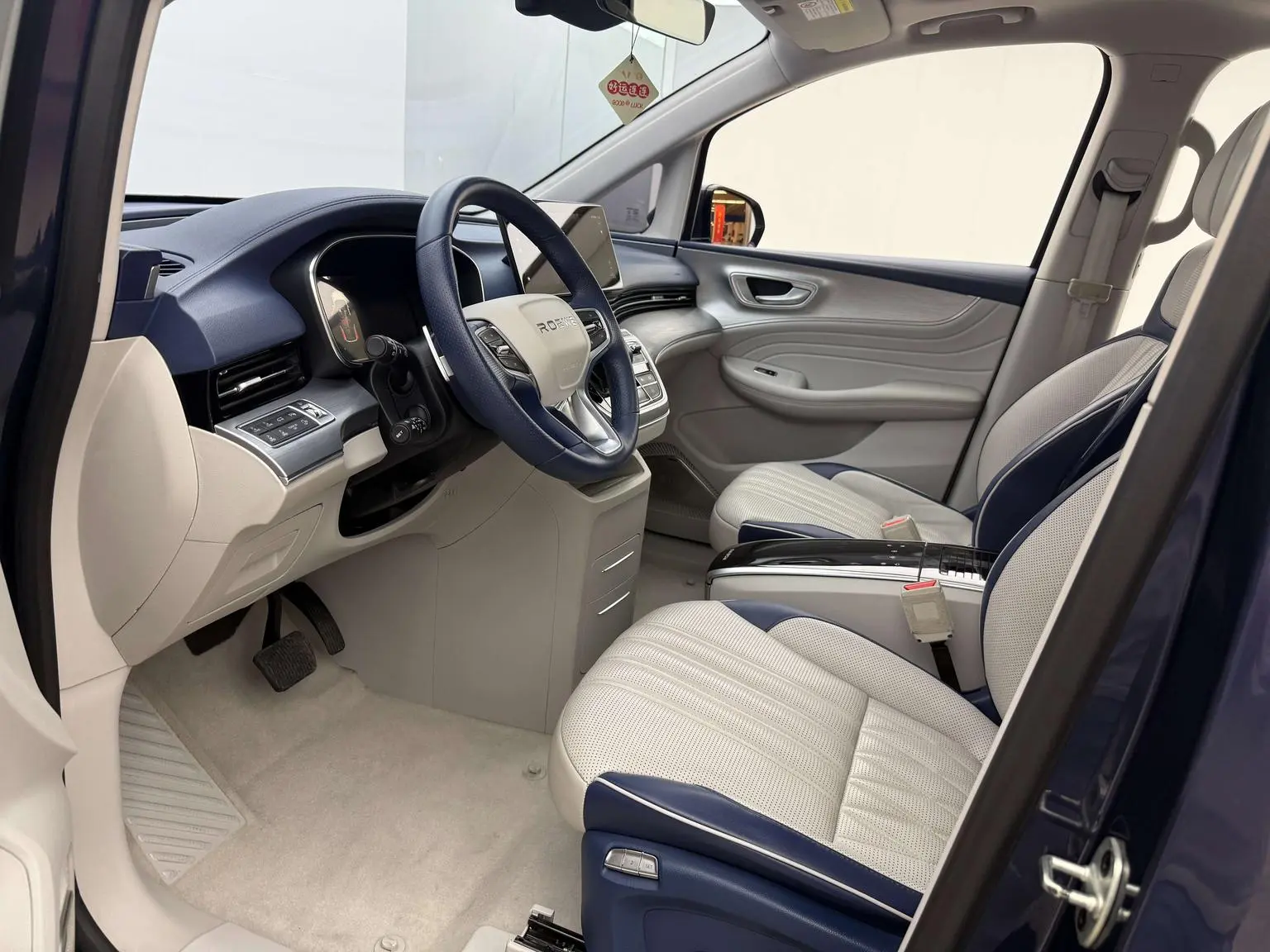 Roewe iMAX8 2021 400TGI Supreme Series Supreme