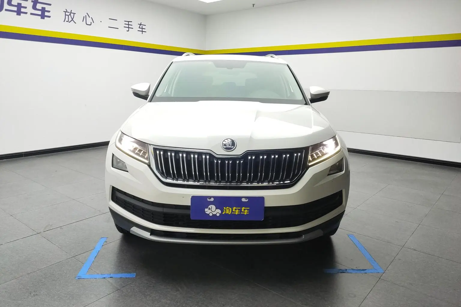 Skoda 2018 TSI330 5 seat 2WD Luxury Premium Enjoy