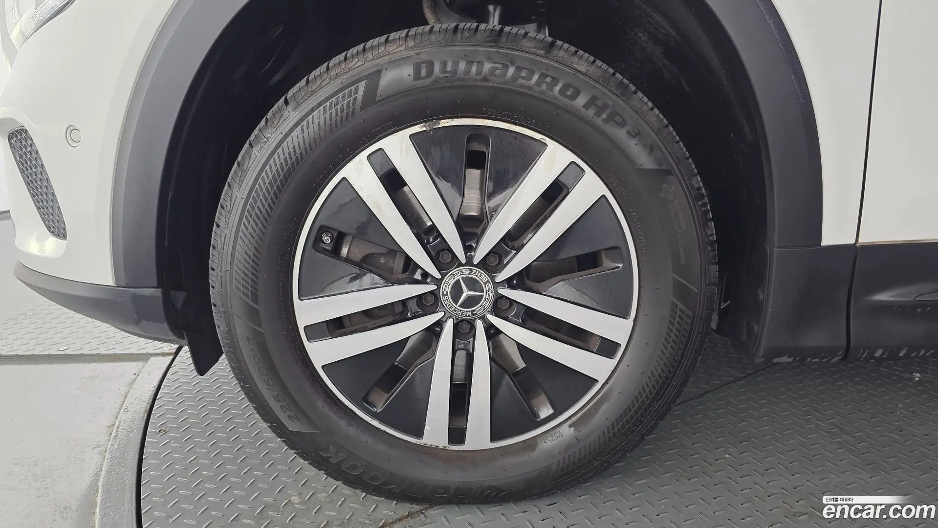 Mercedes-Benz GLB-Class GLB200 d 2021