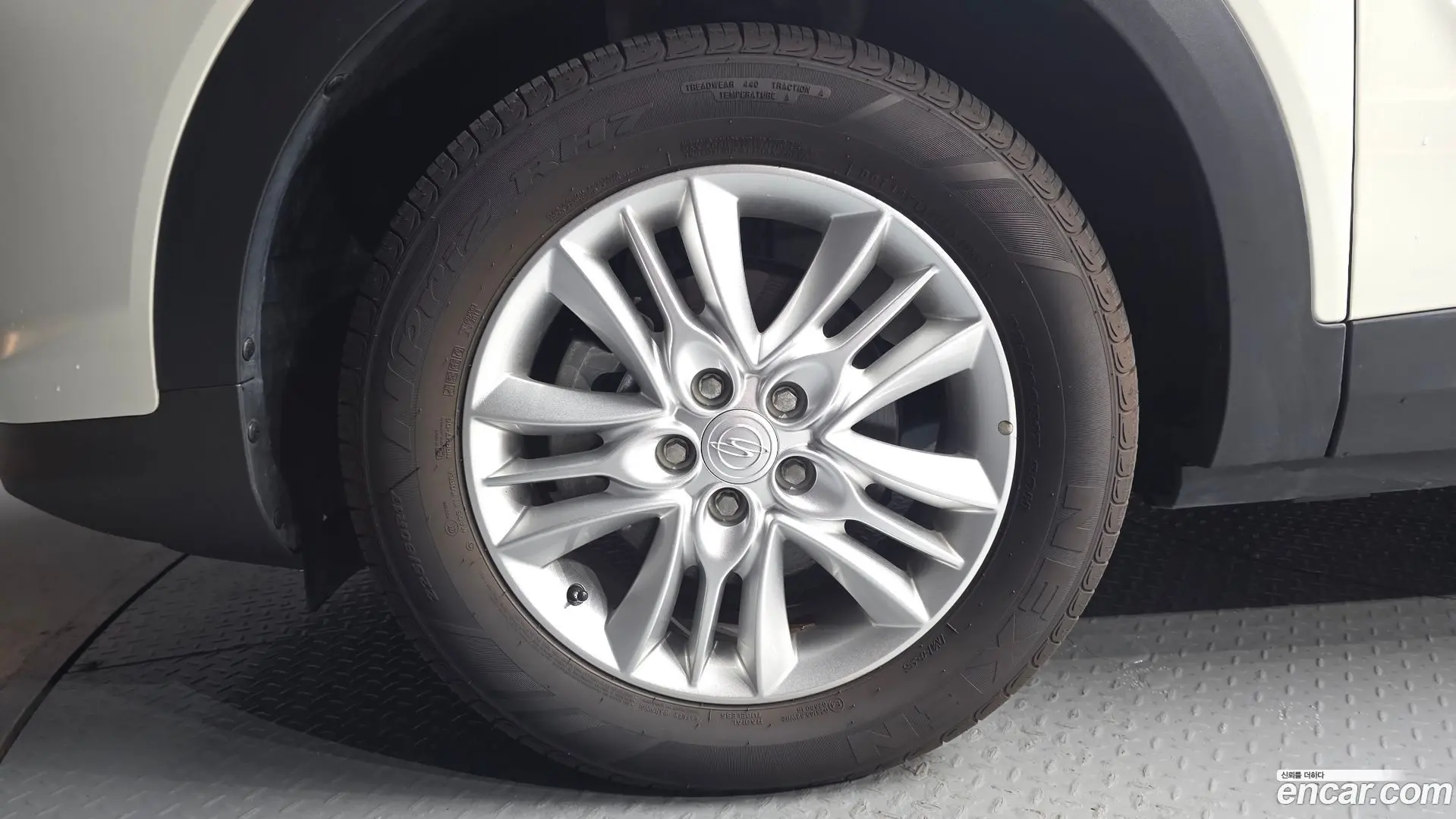 KG Mobility KORANDO Gasoline 1.5 2WD C5