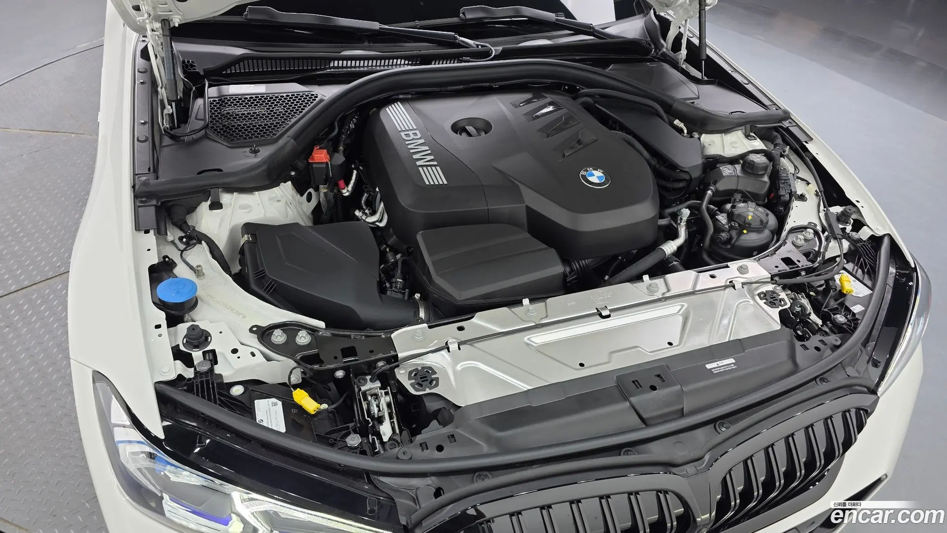 BMW 3-Series 320i M Sport 2023