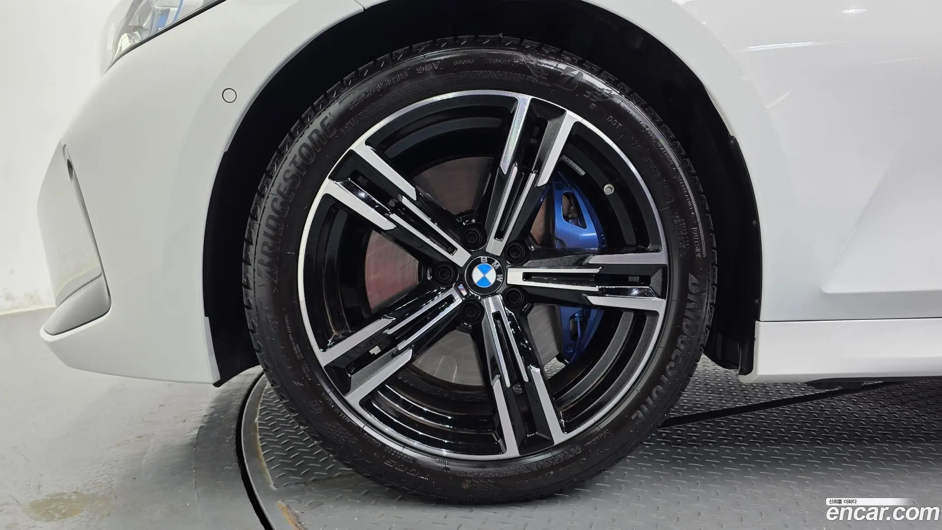 BMW 3-Series 320i M Sport 2023