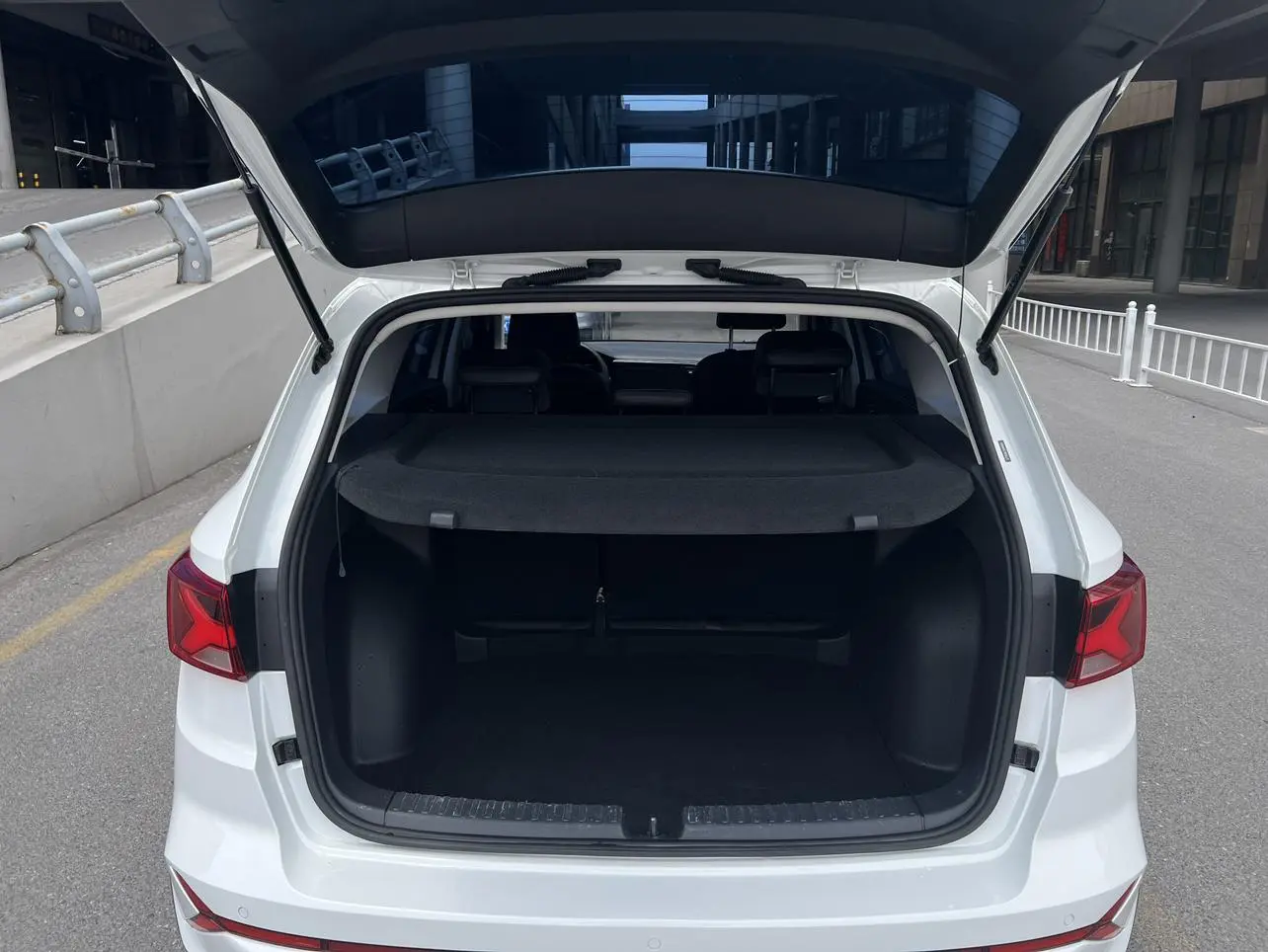 Jetta VS7 2022 1.4T Auto Comfort Plus Pro