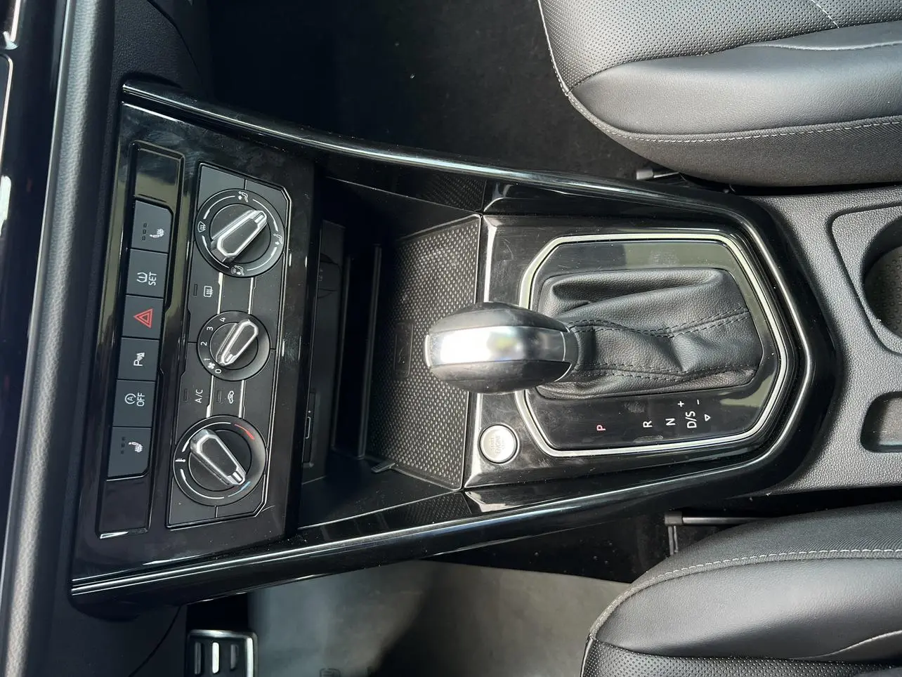 Jetta VS7 2022 1.4T Auto Comfort Plus Pro