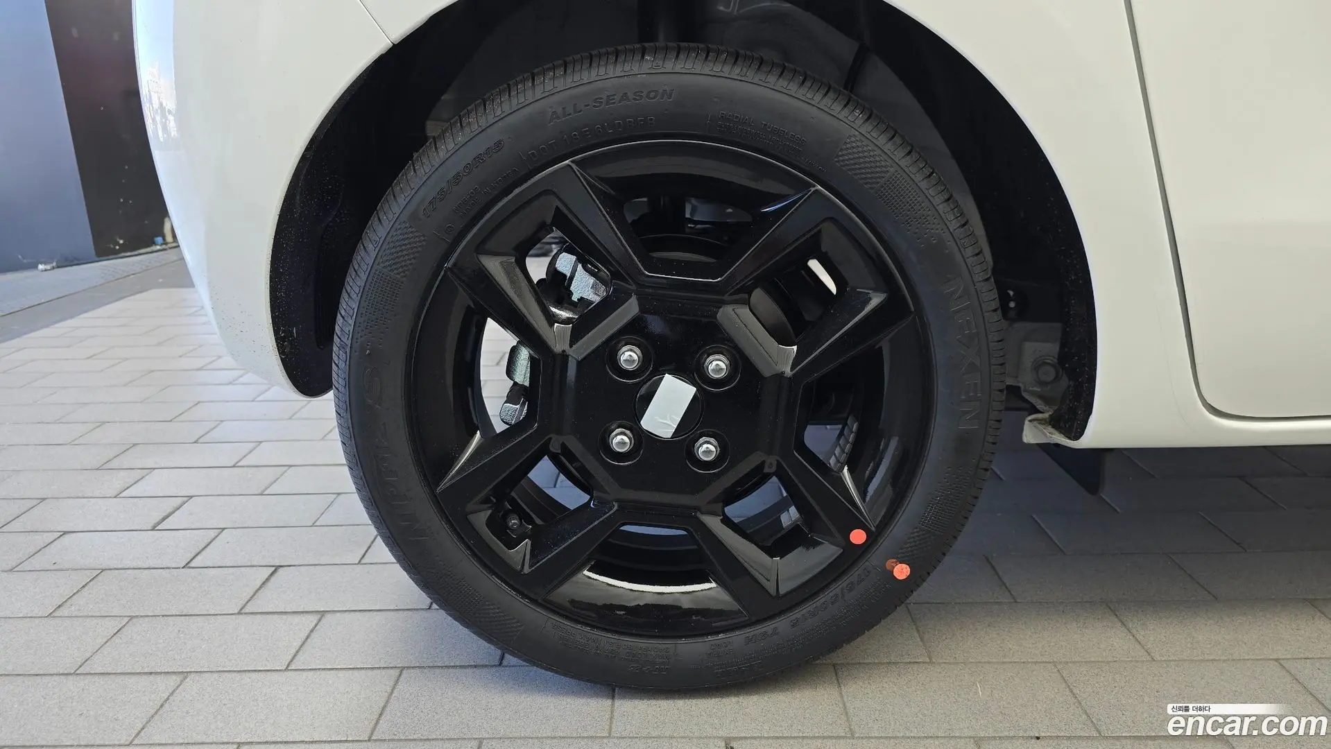 Kia RAY X Line