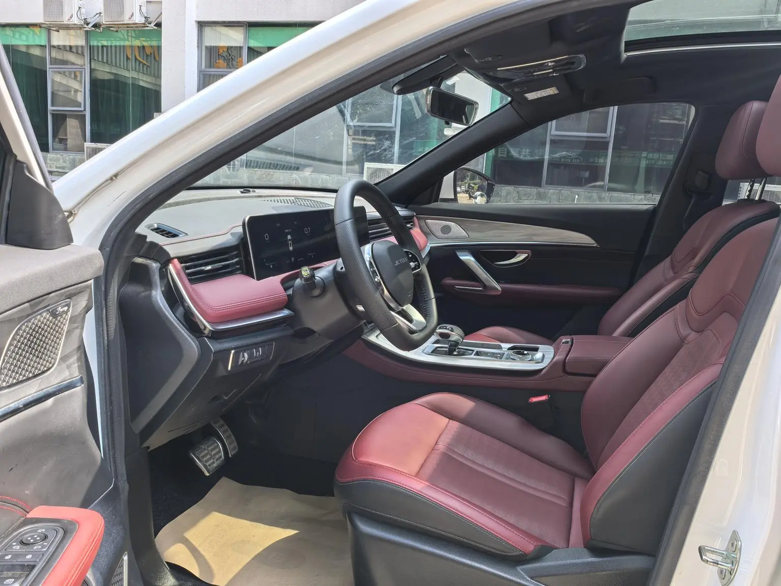 Jetour X70 PRO 2024 1.5T DCT 5 seat