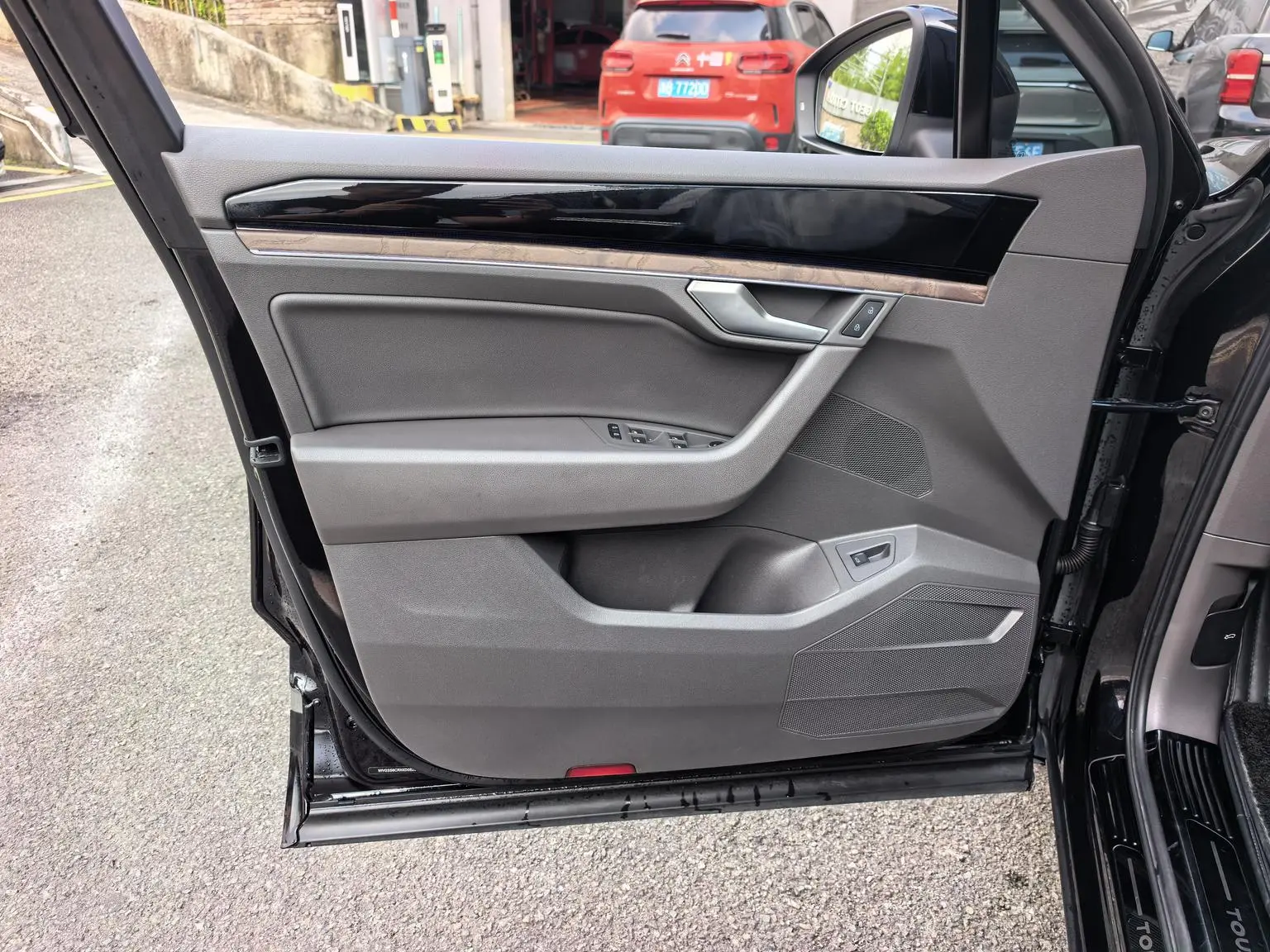 Volkswagen Touareg 2019 2.0TSI Sharp China VI