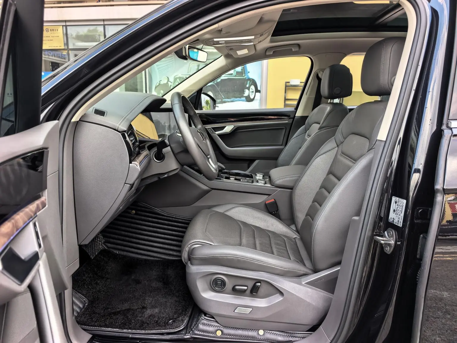 Volkswagen Touareg 2019 2.0TSI Sharp China VI
