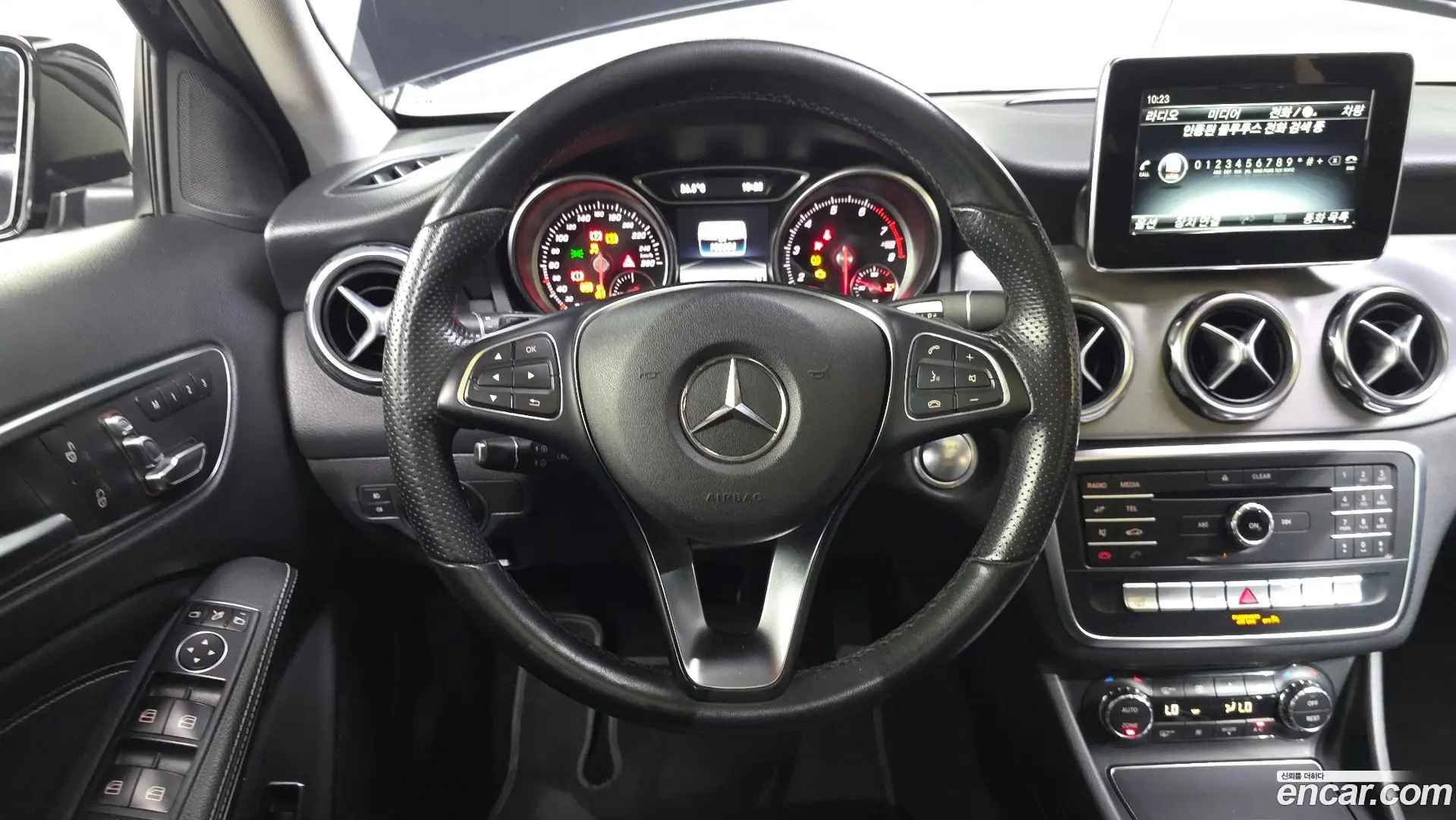 Mercedes-Benz GLA-Class GLA220 Premium 2017