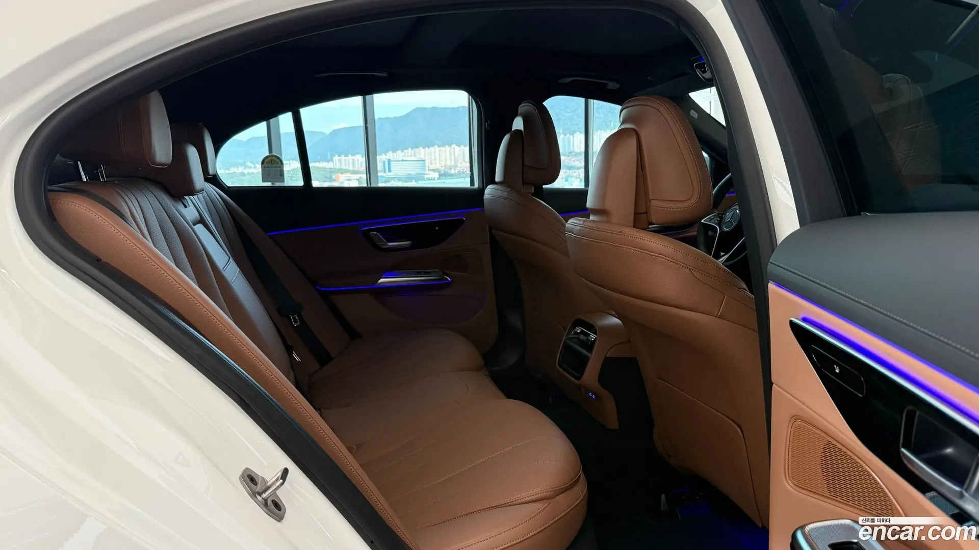 Mercedes-Benz E-Class E200 Exclusive
