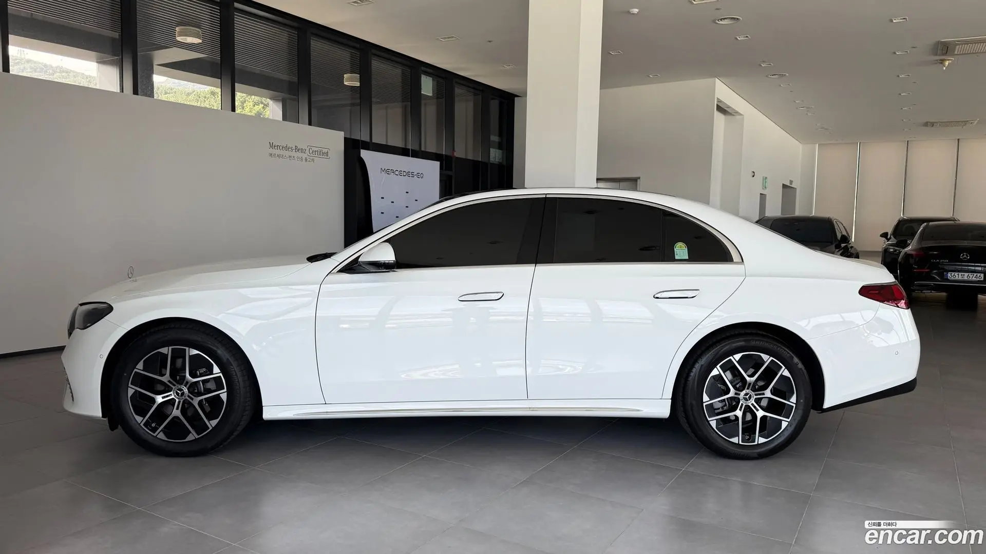 Mercedes-Benz E-Class E200 Exclusive