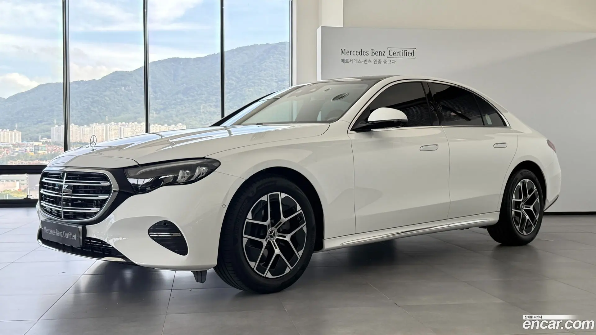Mercedes-Benz E-Class E200 Exclusive