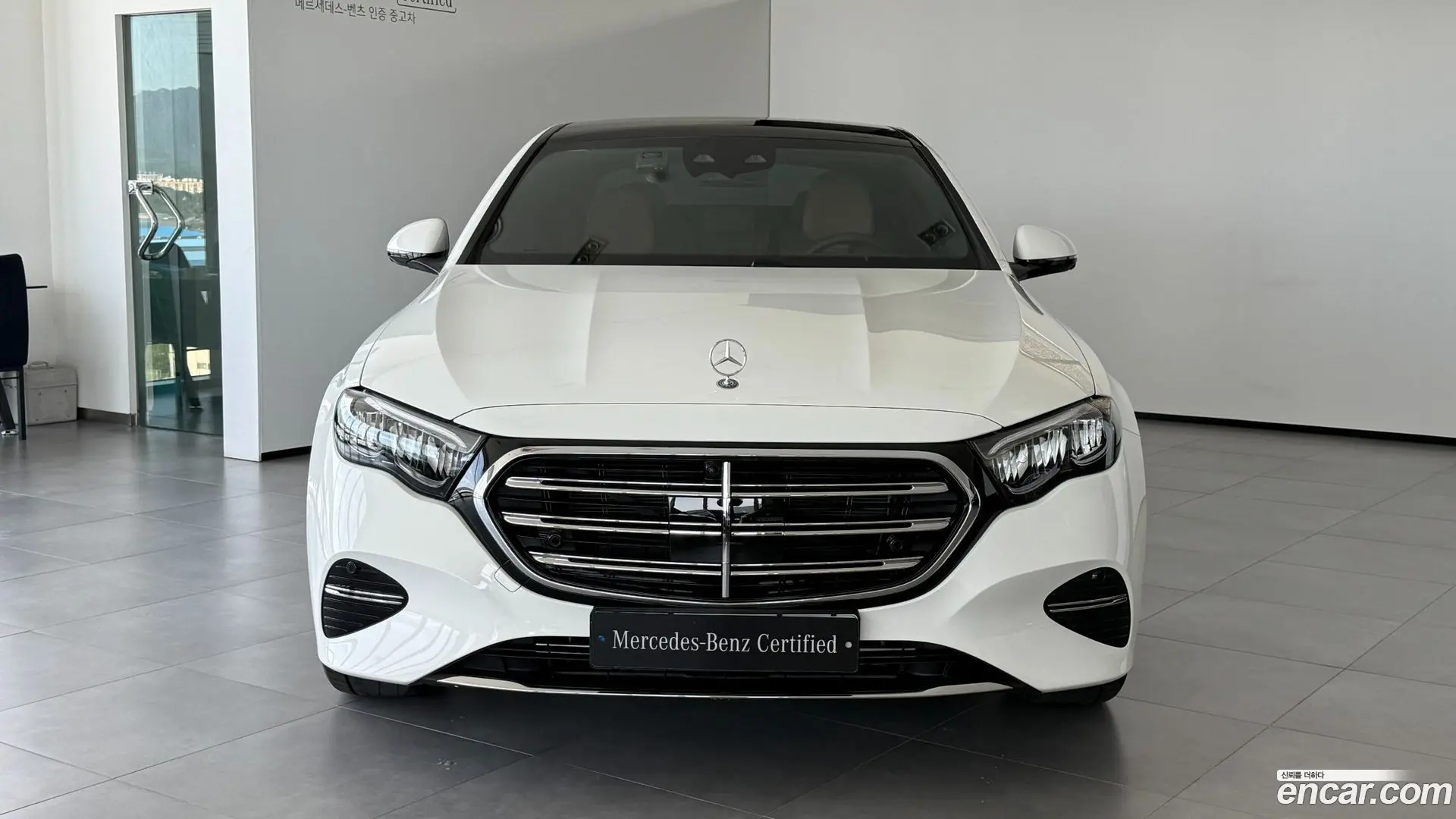 Mercedes-Benz E-Class E200 Exclusive