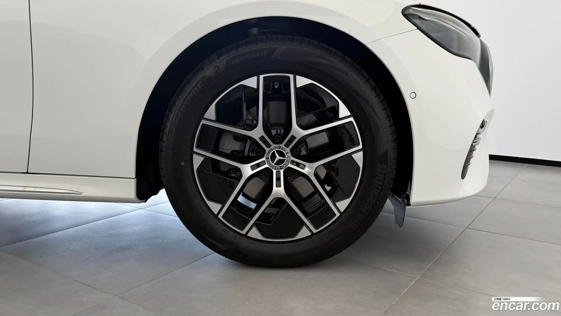 Mercedes-Benz E-Class E200 Exclusive