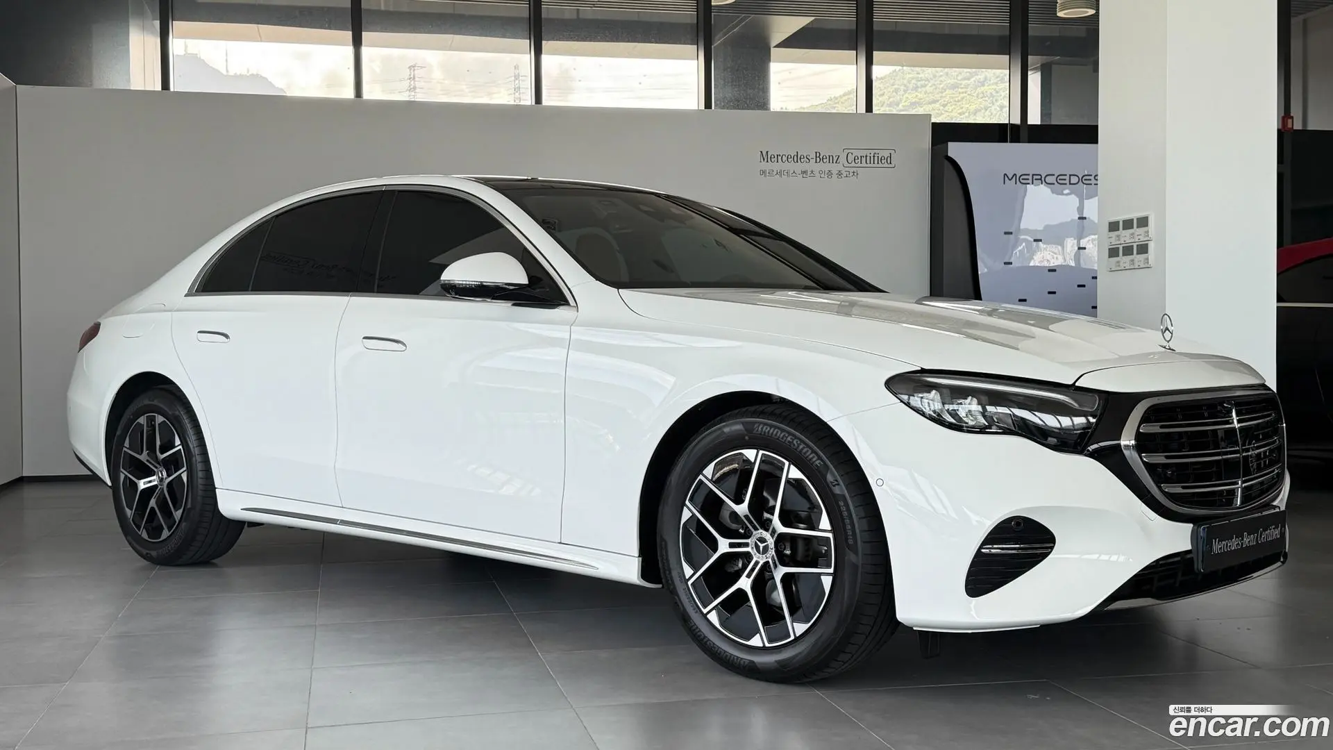 Mercedes-Benz E-Class E200 Exclusive