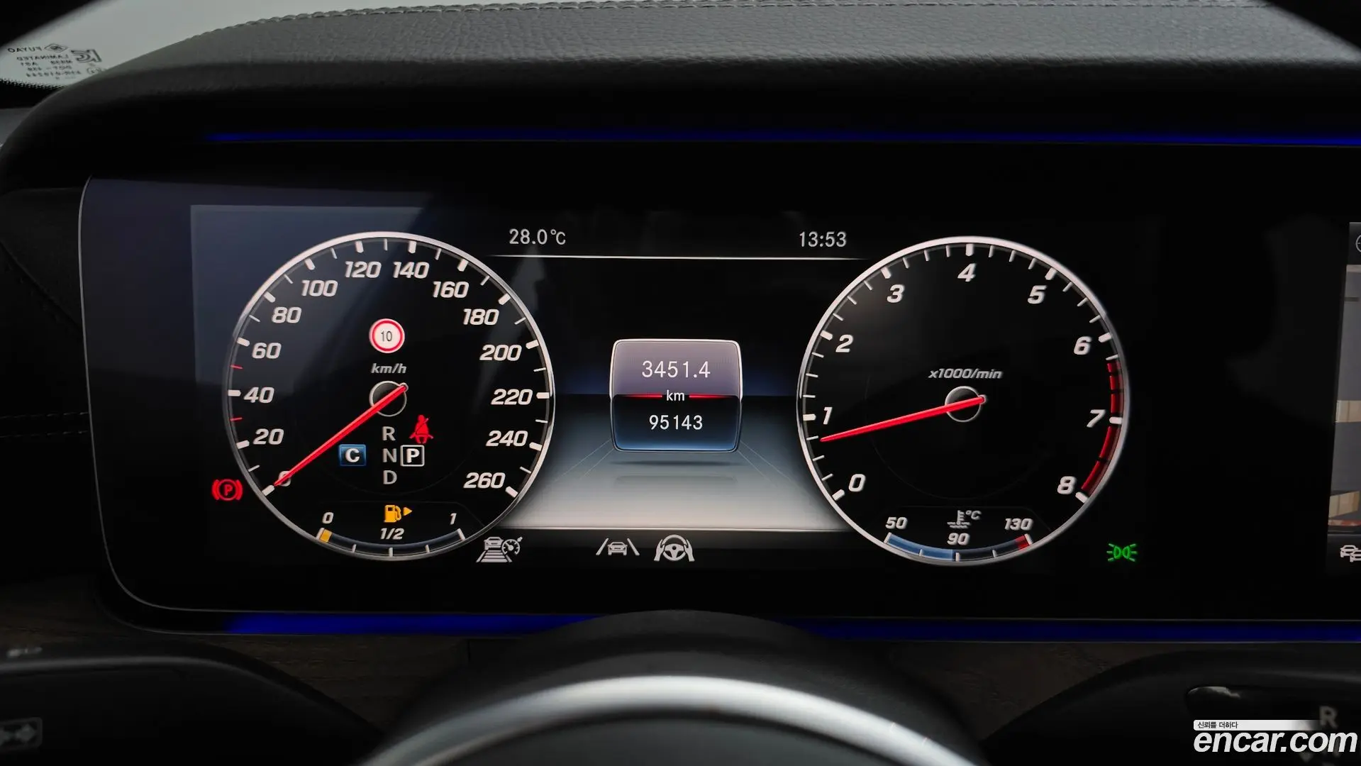 Mercedes-Benz E-Class E300 4MATIC Exclusive 2016