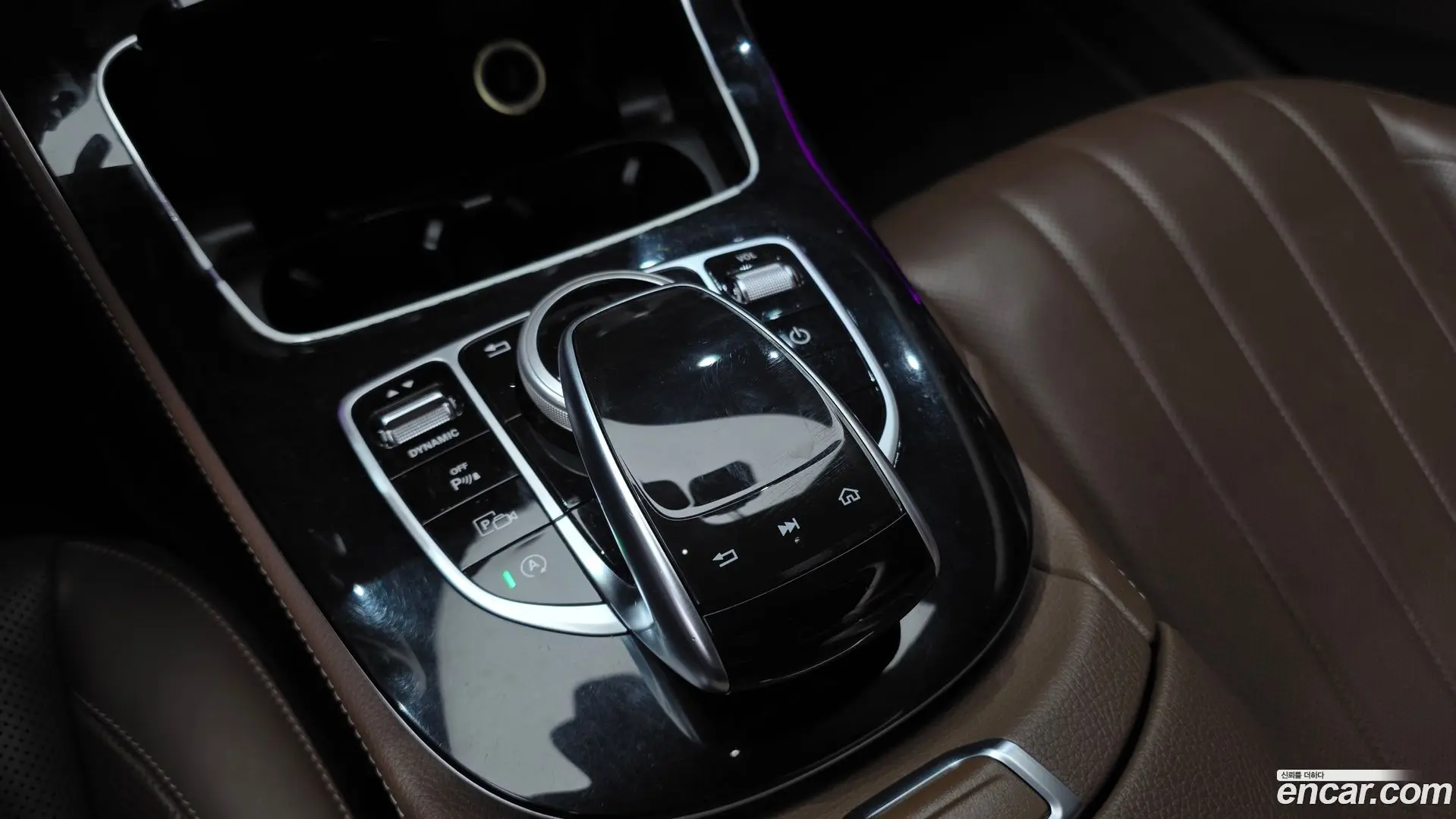 Mercedes-Benz E-Class E300 4MATIC Exclusive 2016