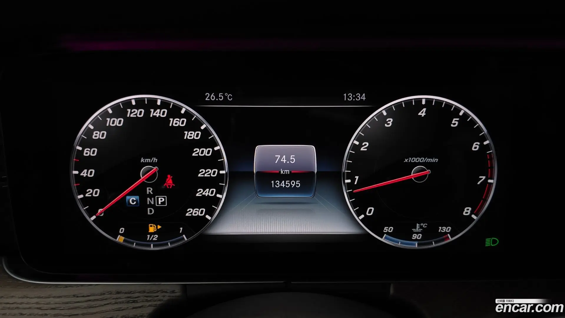 Mercedes-Benz E-Class E300 4MATIC Exclusive 2016