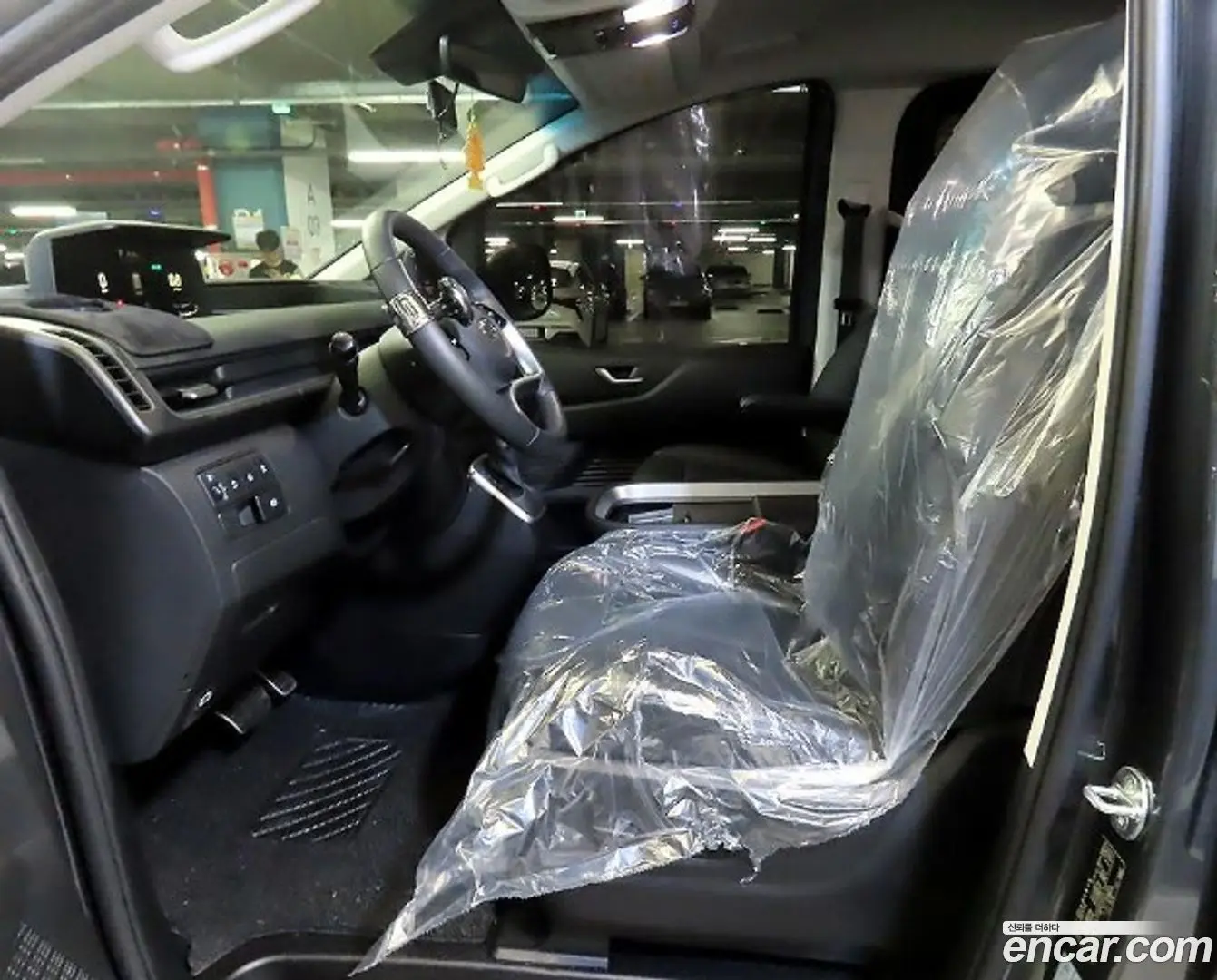 Hyundai Staria Cargo 5-Seater 2022
