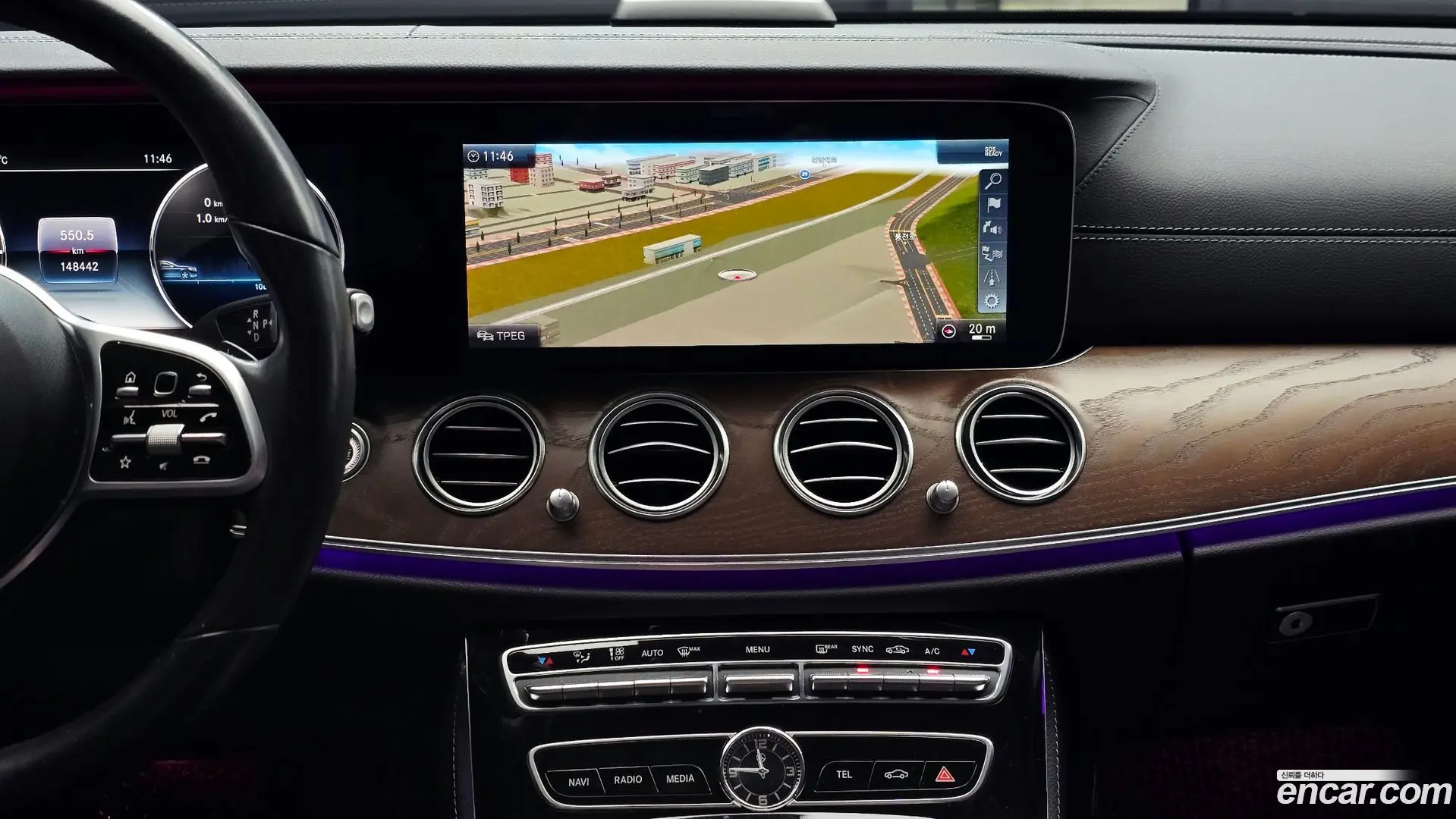 Mercedes-Benz E-Class E300 4MATIC Exclusive 2016