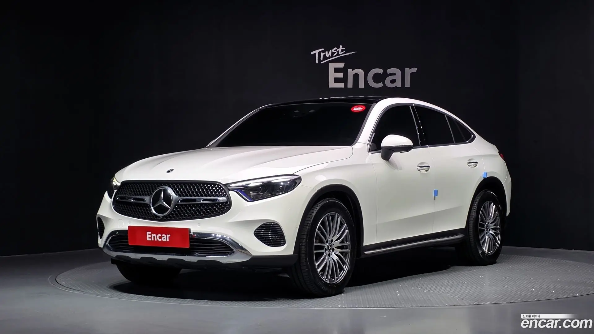 Mercedes-Benz GLC-Class GLC300 4MATIC Avnatgarde Coupe