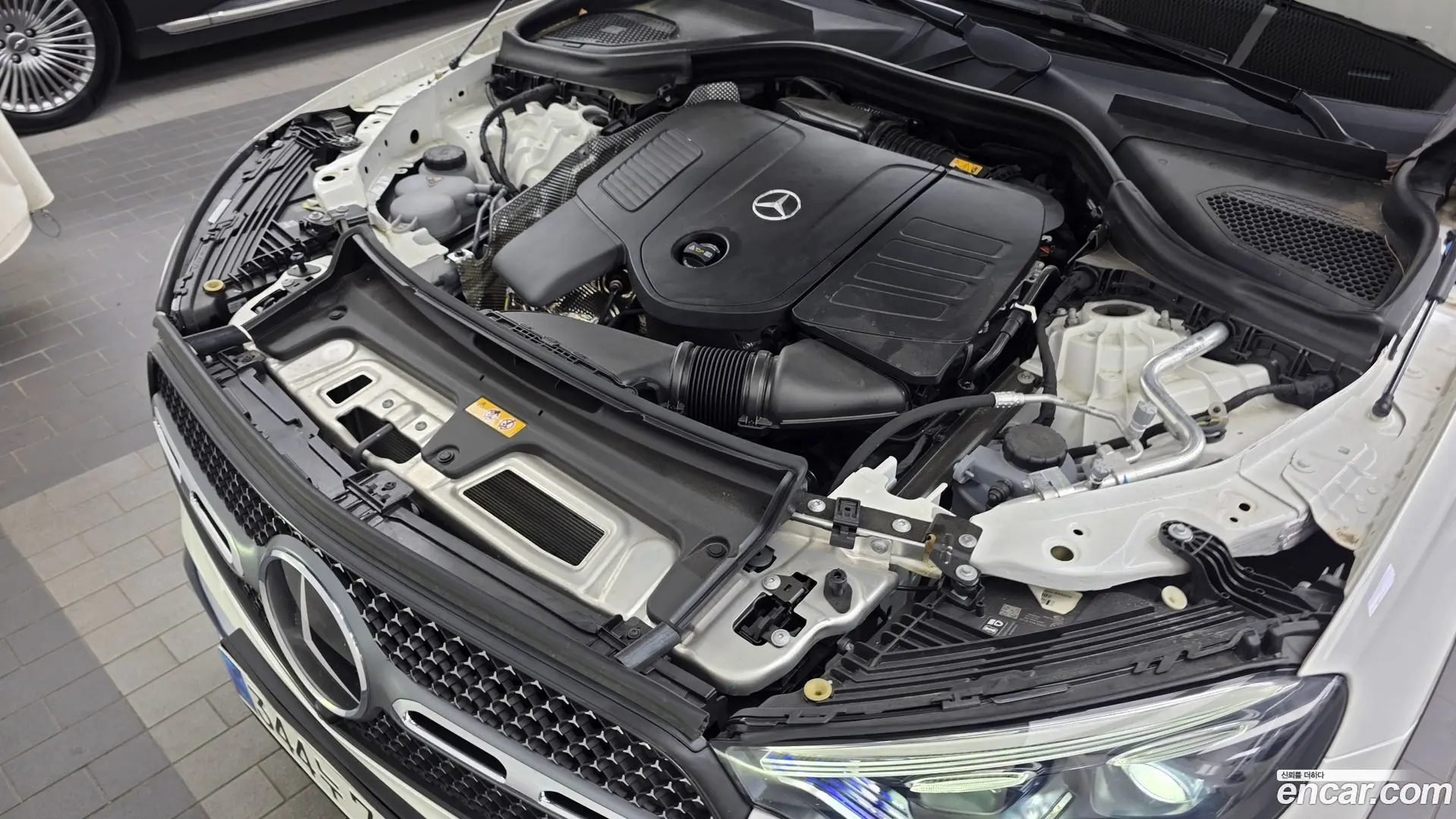 Mercedes-Benz GLC-Class GLC300 4MATIC Avnatgarde Coupe