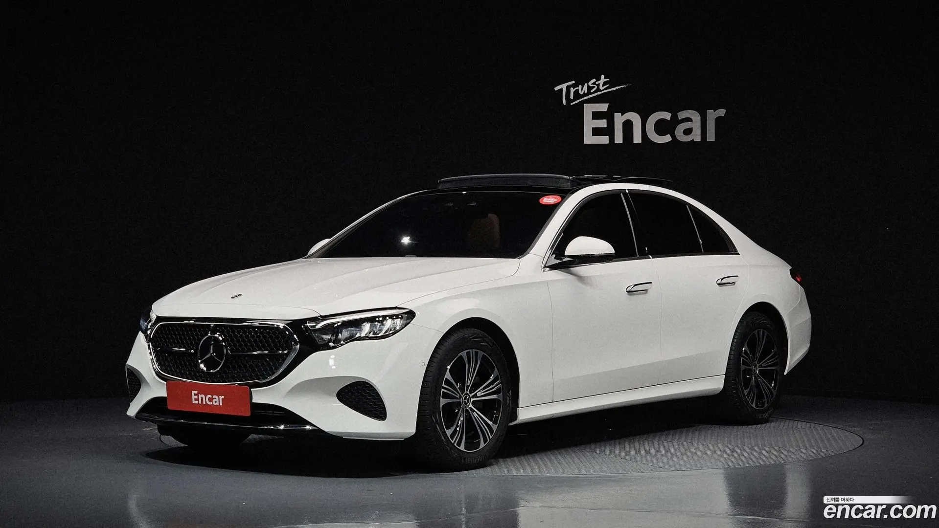 Mercedes-Benz E-Class E200 Avantgarde 2024
