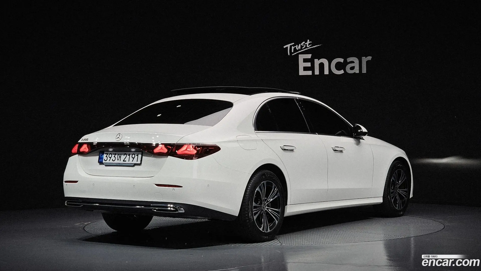 Mercedes-Benz E-Class E200 Avantgarde 2024