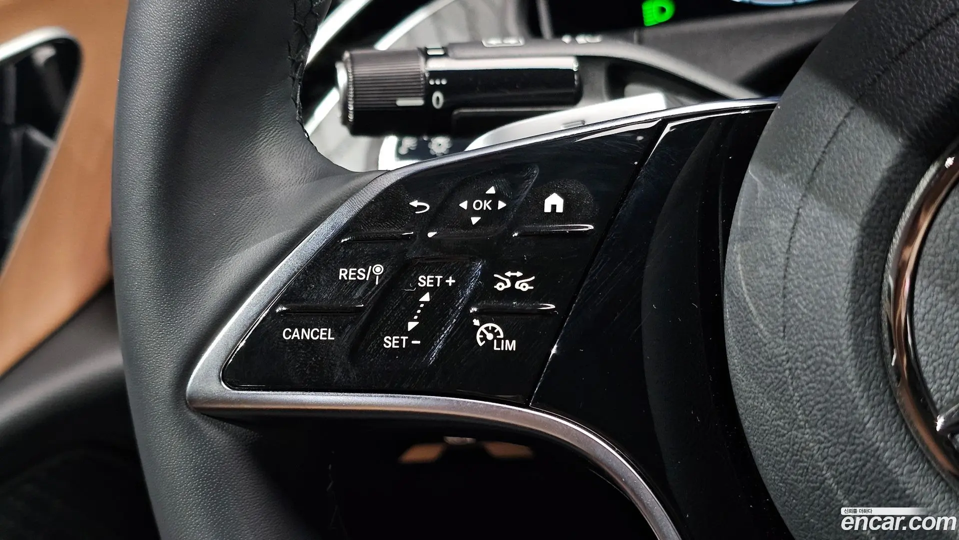 Mercedes-Benz E-Class E200 Avantgarde 2024