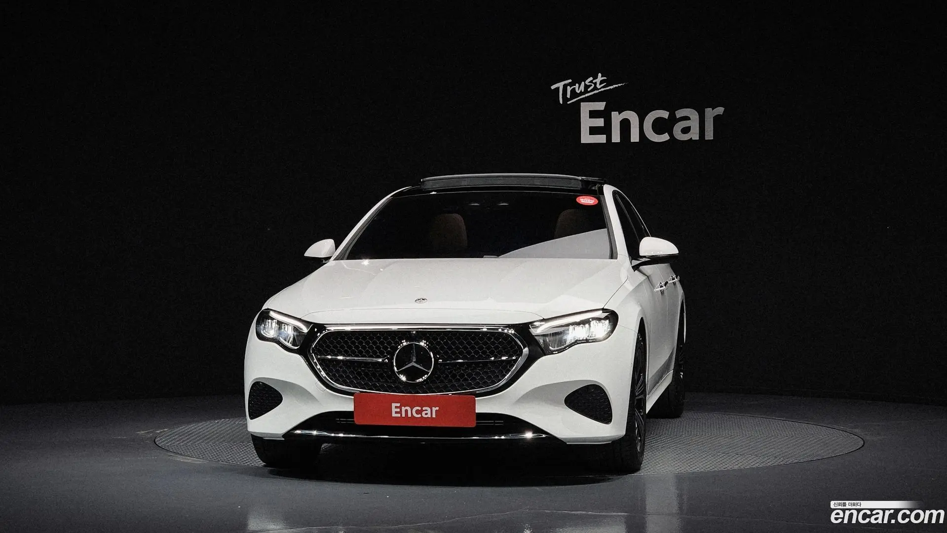Mercedes-Benz E-Class E200 Avantgarde 2024