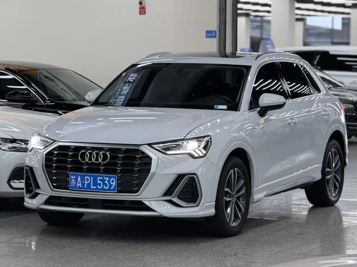Audi Q3 2022 35 TFSI Progressive Dynamic